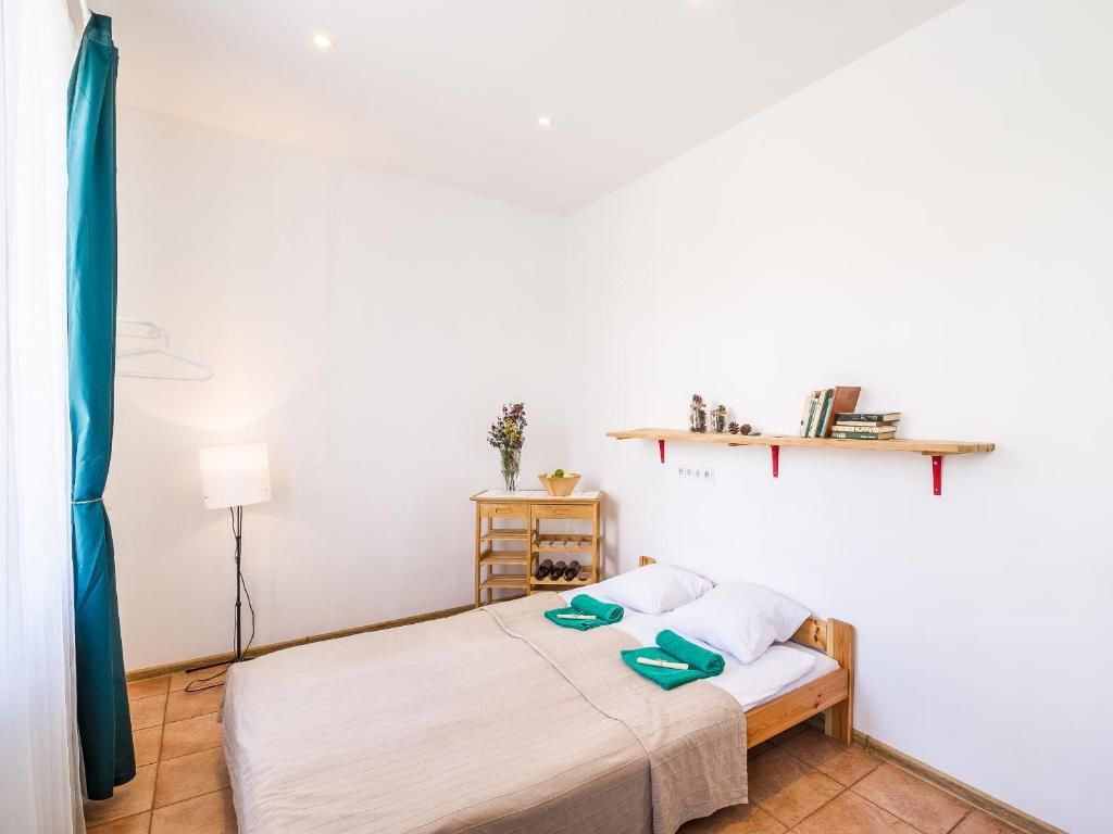 Хостелы Downtown Forest Hostel & Camping Вильнюс